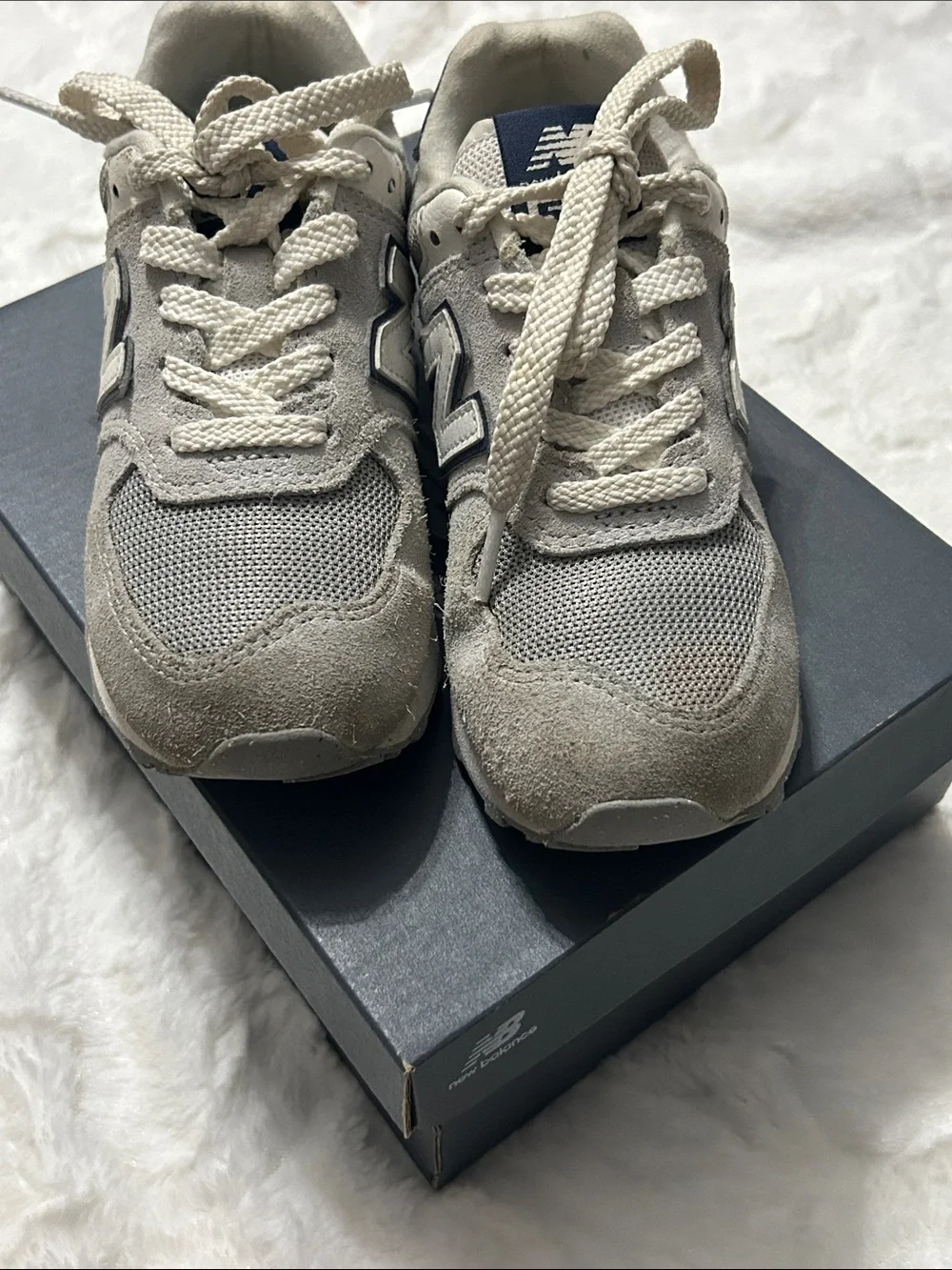 New Balance light gray